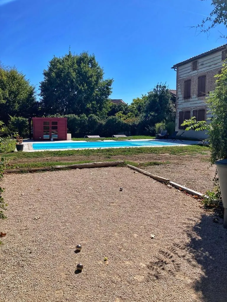 La roul'hôte dépote Monbéqui 0*,