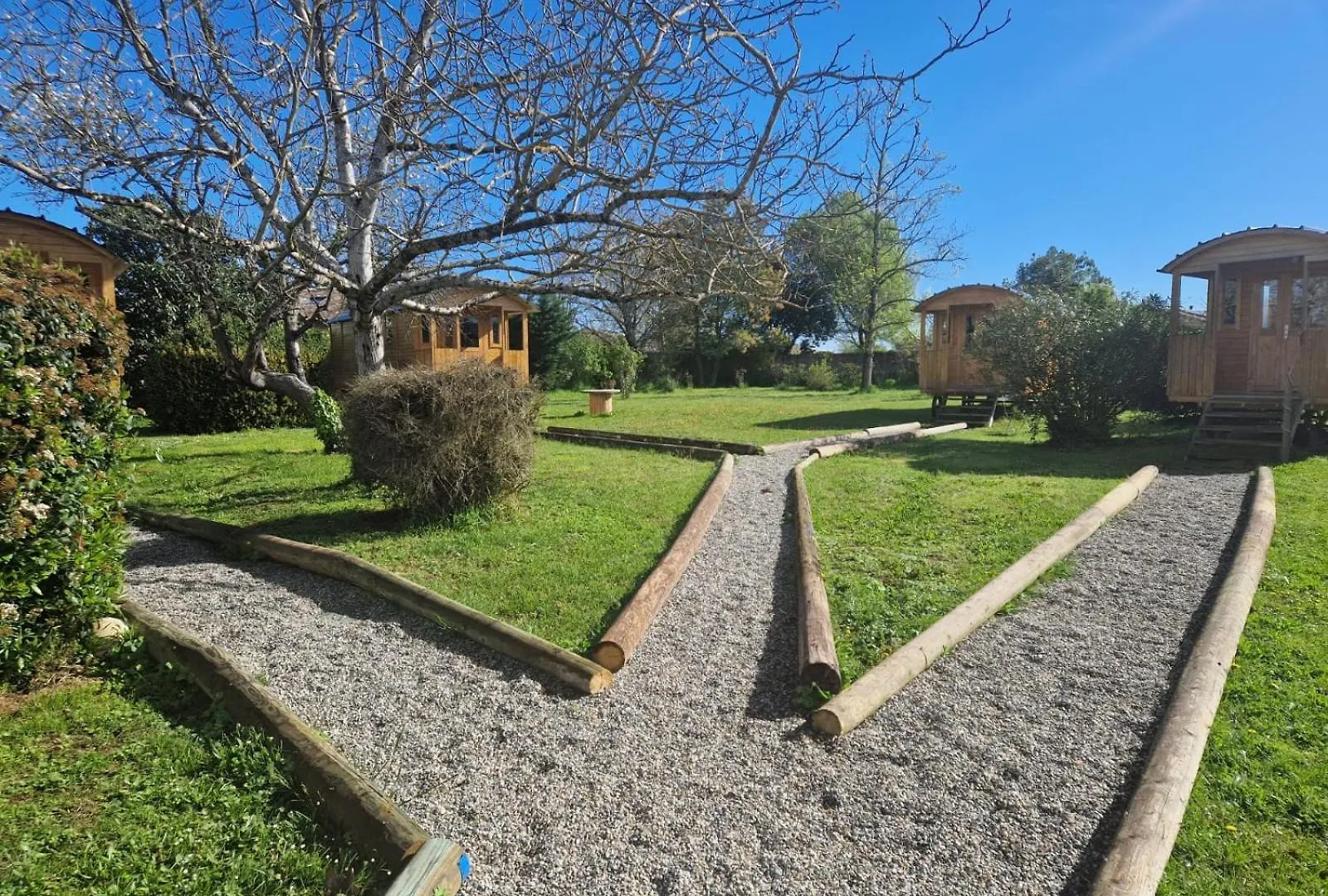 La roul'hôte dépote Monbéqui 0*,