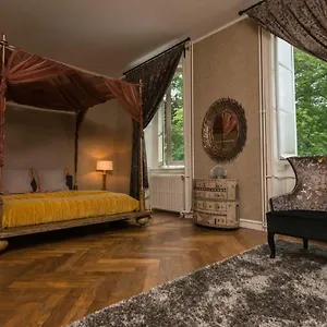 https://chateau-de-sugny.hotels-rhonealpes.com